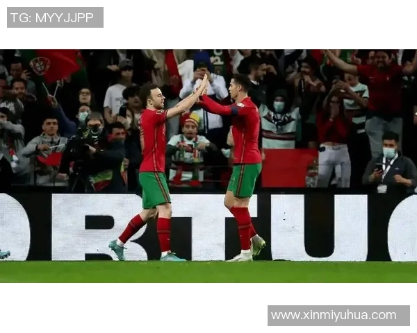 足球明星意外身亡视频引发热议球迷哀悼与争议并存 足球明星意外身亡视频引发热议球迷哀悼与争议并存