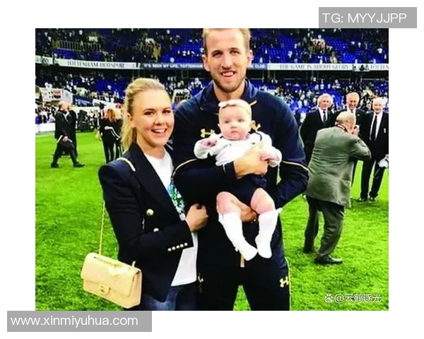 足球明星的妻子如何在荣耀与压力中寻找自我与爱情的平衡之路