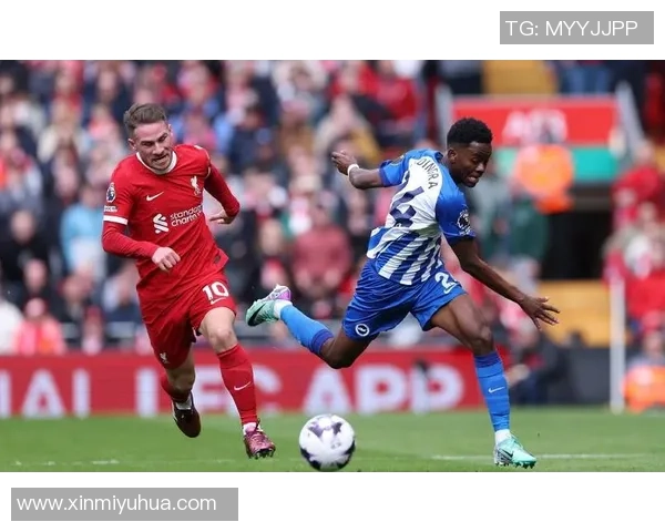 足球明星精彩瞬间集锦图赏展现他们的个人魅力与技艺风采