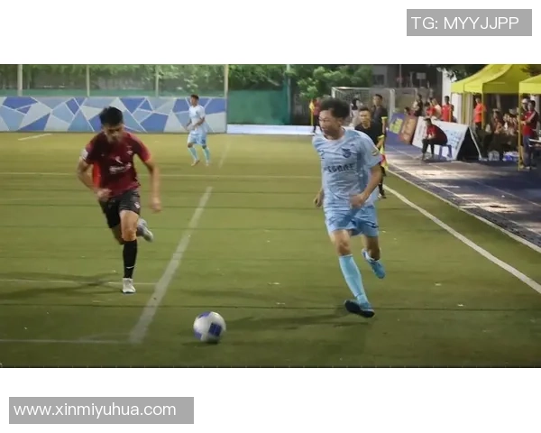 足球明星精彩射门瞬间全景展示与背后故事解析 足球明星精彩射门瞬间全景展示与背后故事解析